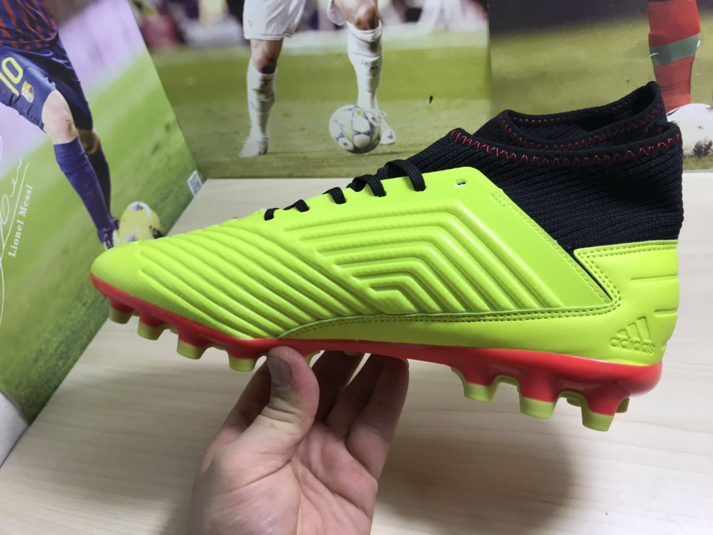 Adidas Predator 18.3 Ag J Football Shoes BB7748 - Performance meets style for young footballers Adidas Predator 18.3 Ag J Football Shoes BB7748 - Performance meets style for young footballers