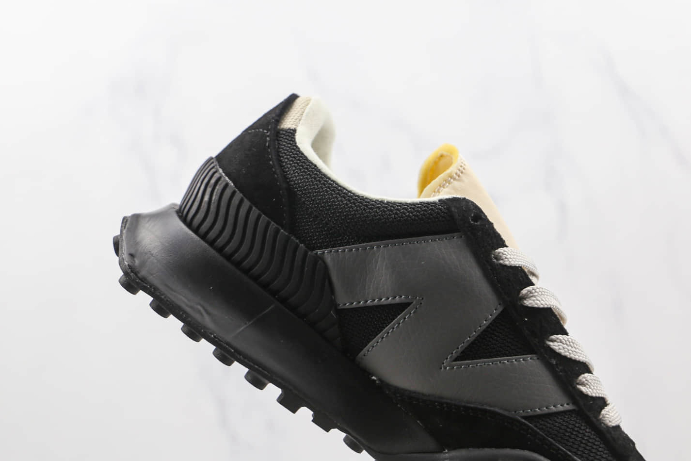 New Balance XC-72 Black Moonbeam UXC72DA1 - Stylish and Durable Racing Shoes New Balance XC-72 Black Moonbeam UXC72DA1 - Stylish and Durable Racing Shoes