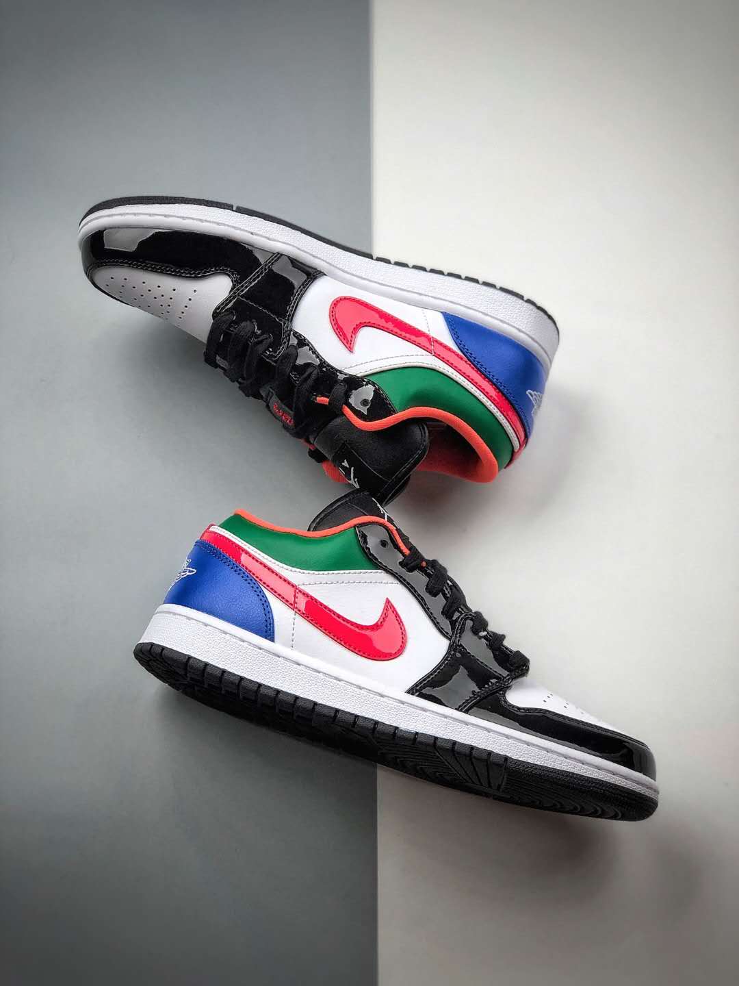 Air Jordan 1 Low 'Multi-Color' CZ4776-101: Stylish Sneakers for a Vibrant Look