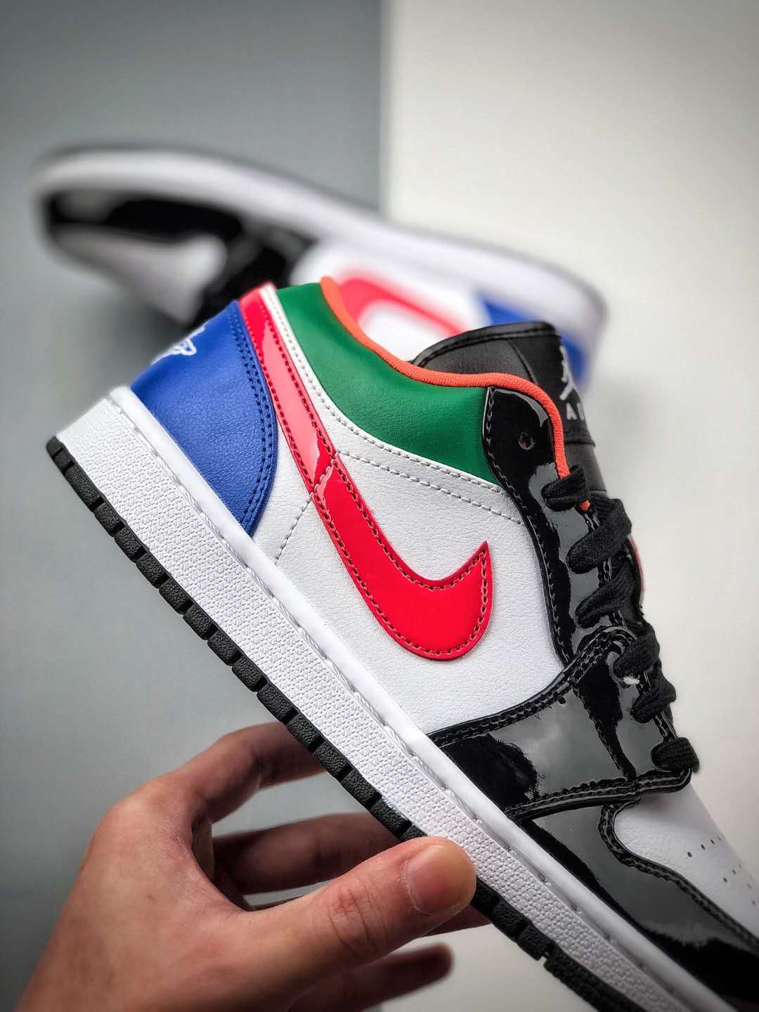 Air Jordan 1 Low 'Multi-Color' CZ4776-101: Stylish Sneakers for a Vibrant Look