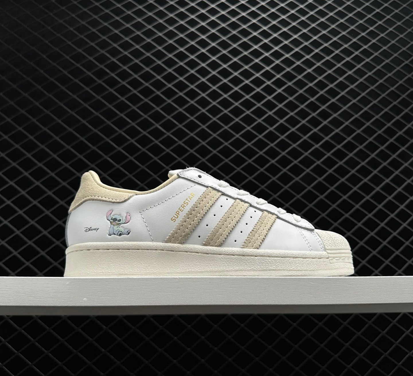 Adidas Disney x Superstar 'Stitch' White HQ6356 - Iconic Collaboration!