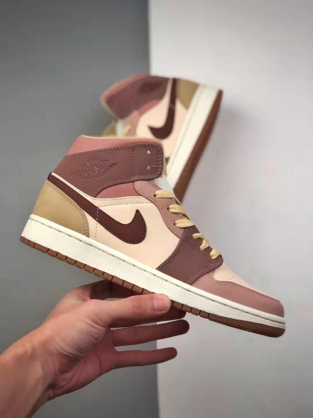 Air Jordan 1 Mid SE 'Dark Pony Smoky Mauve' DO7440-821 - Premium Style and Unique Colorway Available at Great Prices! Air Jordan 1 Mid SE 'Dark Pony Smoky Mauve' DO7440-821 - Premium Style and Unique Colorway Available at Great Prices!
