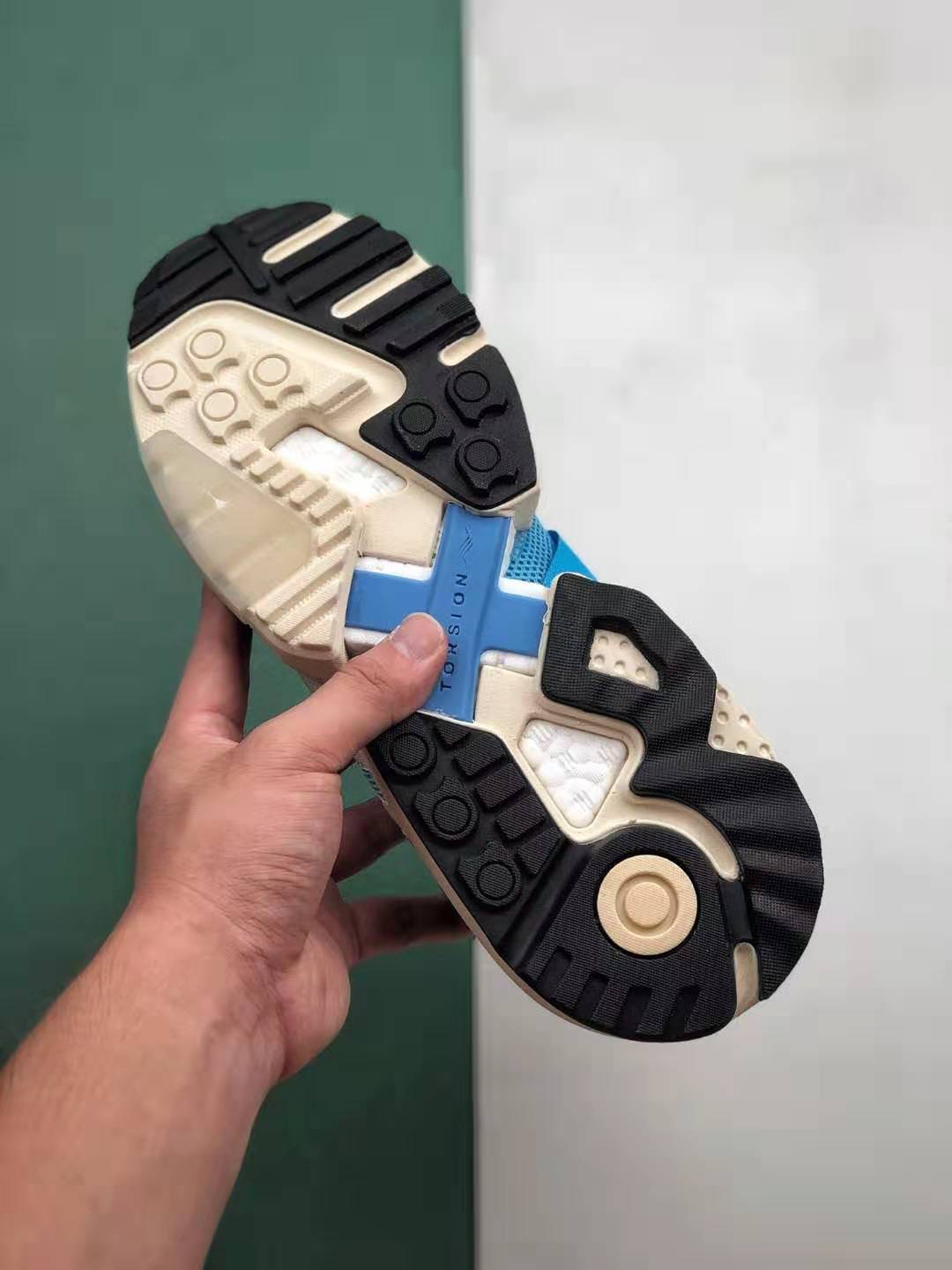 Adidas ZX Torsion Bright Cyan EE4787 - Stylish and Durable Sneakers Adidas ZX Torsion Bright Cyan EE4787 - Stylish and Durable Sneakers