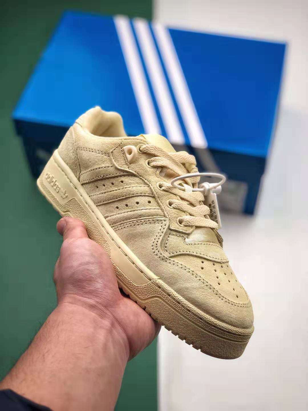 Adidas Rivalry Low EE7067 - Stylish and Classic Sneakers