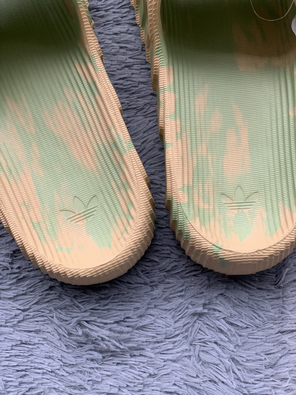 Adidas Adilette 22 Slides - Magic Lime Desert Sand GY1597 Adidas Adilette 22 Slides - Magic Lime Desert Sand GY1597