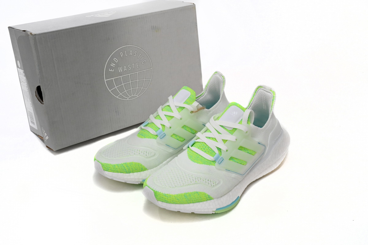 Adidas Ultra Boost 22 White Green GX5926 - Lightweight and Responsive Footwear Adidas Ultra Boost 22 White Green GX5926 - Lightweight and Responsive Footwear