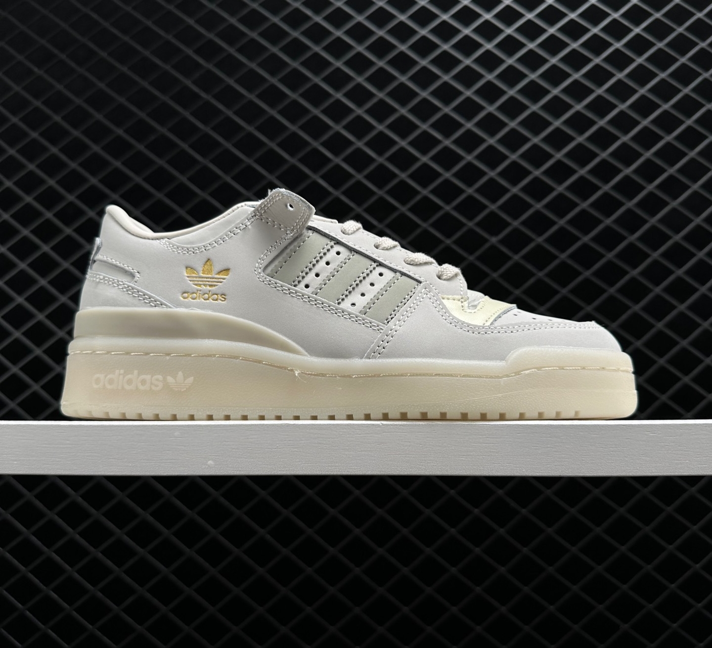 Adidas Forum 84 Low Adv C White - Classic Style and Comfort.