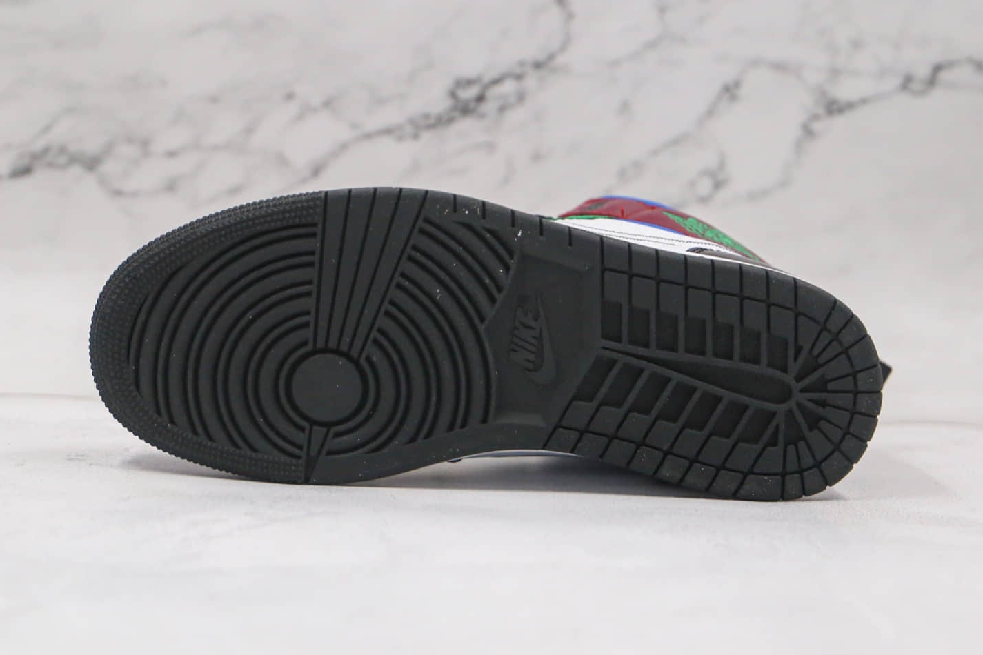 Air Jordan 1 Mid SE Black White Multi-Color DB5454-001 - Trendy Sneakers for Style Enthusiasts