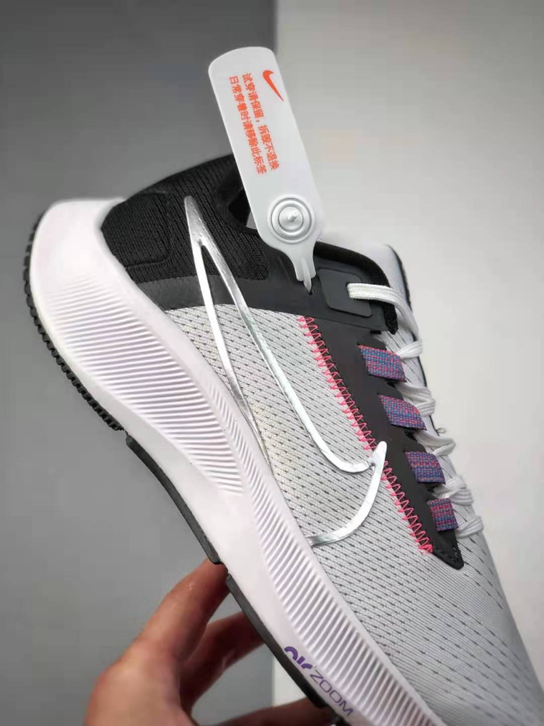 Nike Air Zoom Pegasus 38 White Metallic Silver CW7358-101 - Premium Performance Running Shoes Nike Air Zoom Pegasus 38 White Metallic Silver CW7358-101 - Premium Performance Running Shoes