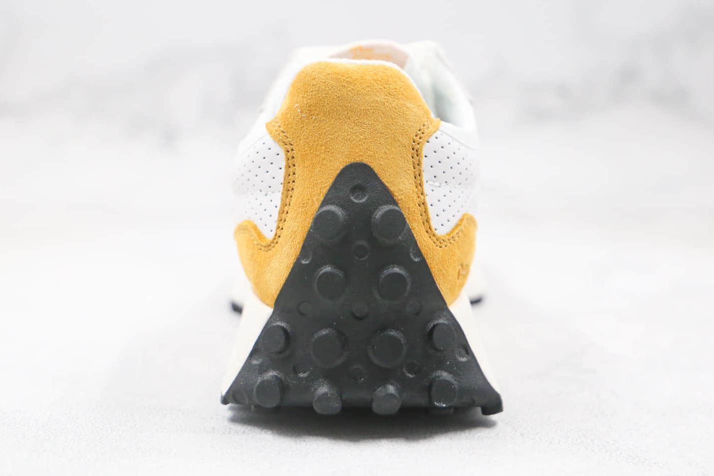 New Balance 327 Primary Pack - Yellow: Retro Style Sneakers | Free Shipping New Balance 327 Primary Pack - Yellow: Retro Style Sneakers | Free Shipping