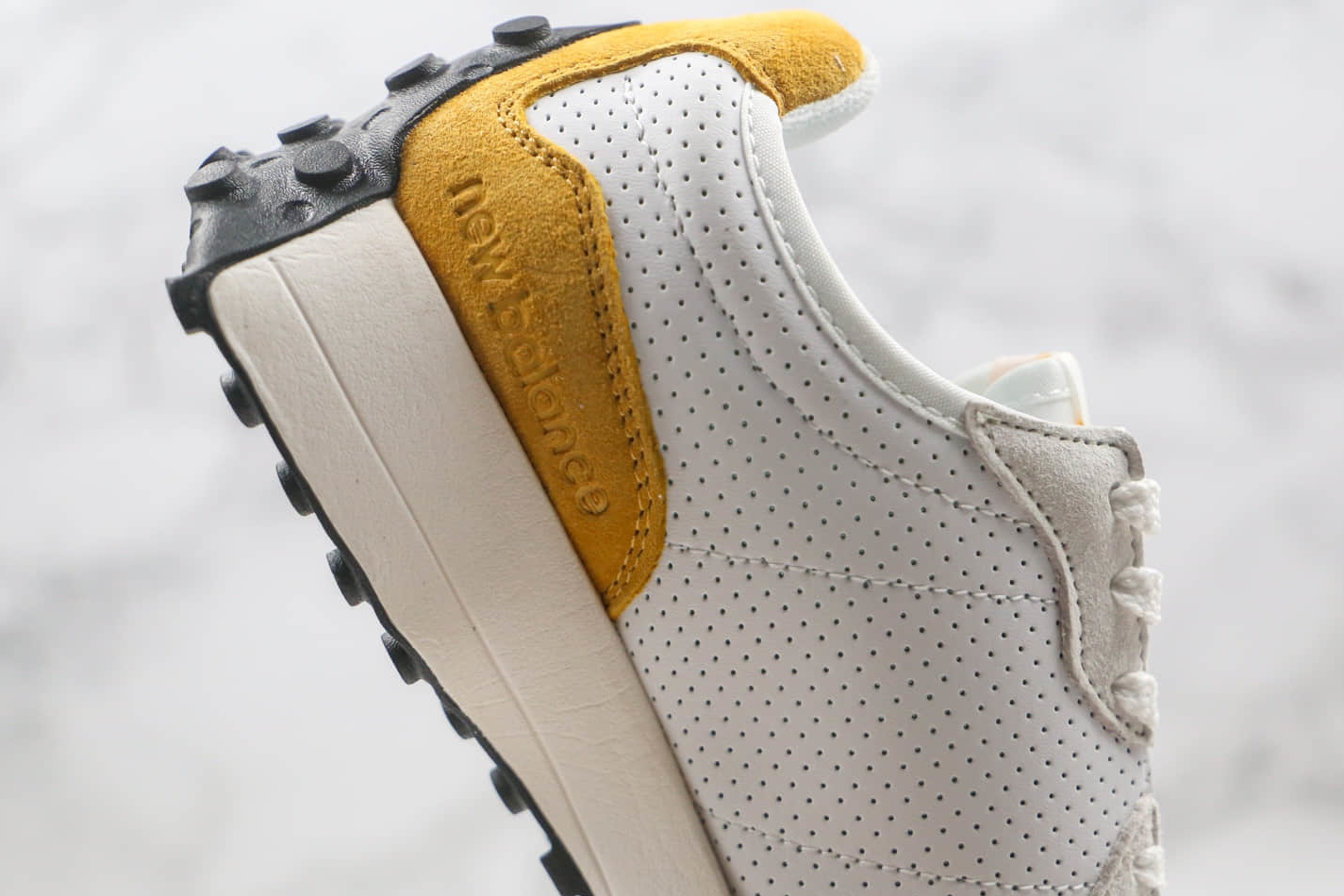 New Balance 327 Primary Pack - Yellow: Retro Style Sneakers | Free Shipping New Balance 327 Primary Pack - Yellow: Retro Style Sneakers | Free Shipping