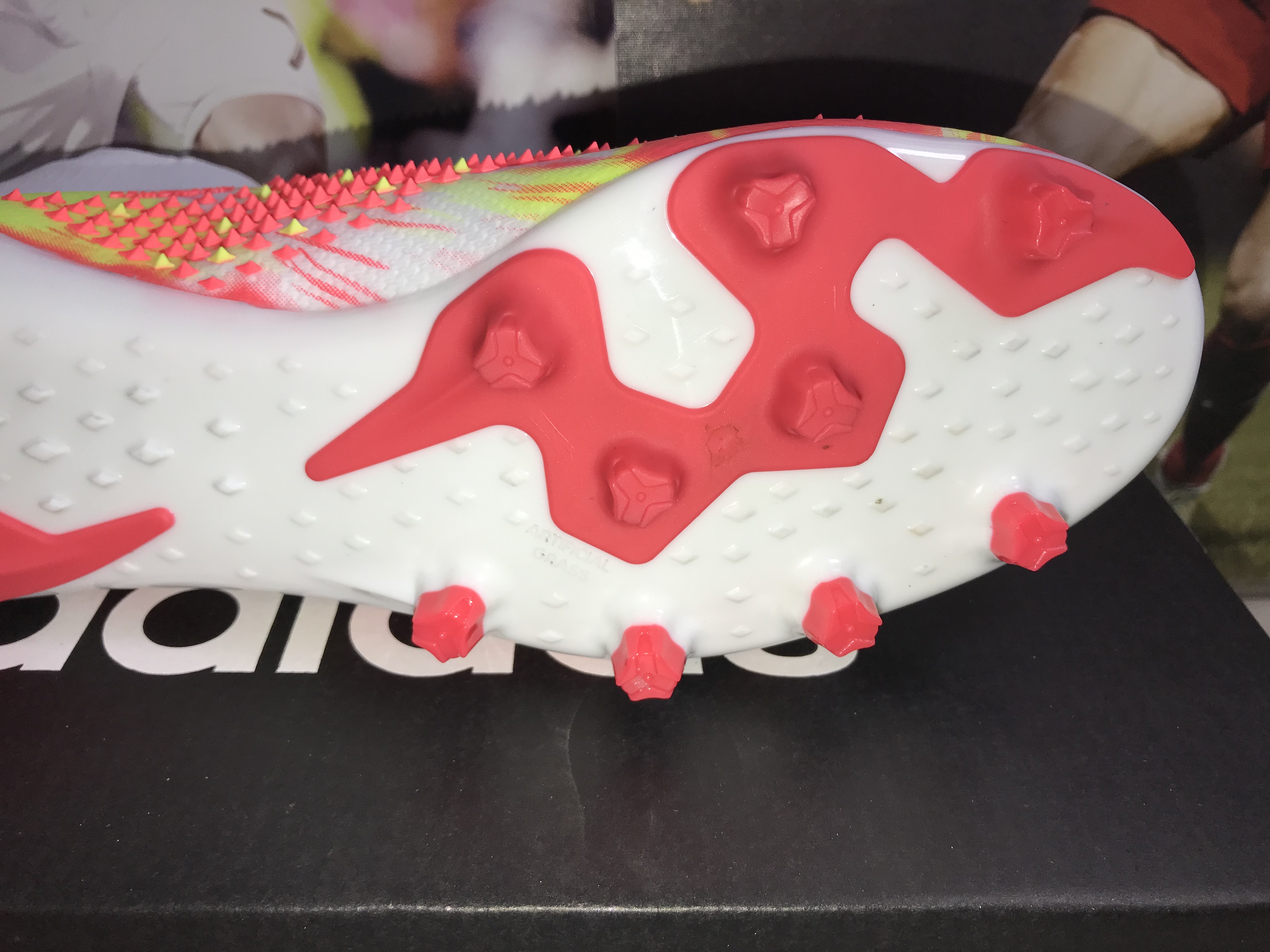 Adidas Predator Mutator 20.1 Ag 'White Core Black Pop' EG1623 - Shop Now!