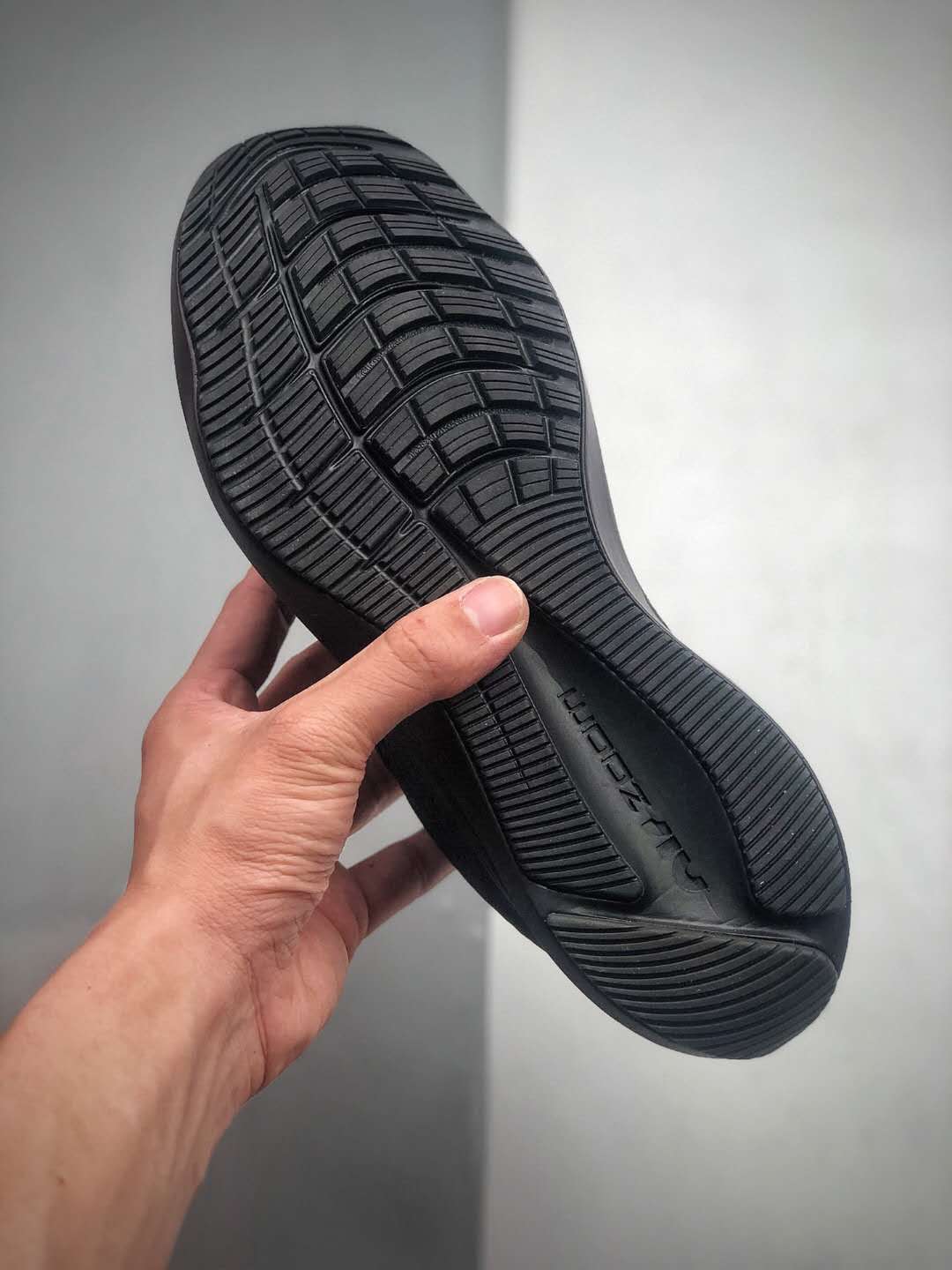 Nike Zoom Winflo 7 'Black Anthracite' CJ0291-005 - Ultimate Performance for Athletes | Shop Now Nike Zoom Winflo 7 'Black Anthracite' CJ0291-005 - Ultimate Performance for Athletes | Shop Now