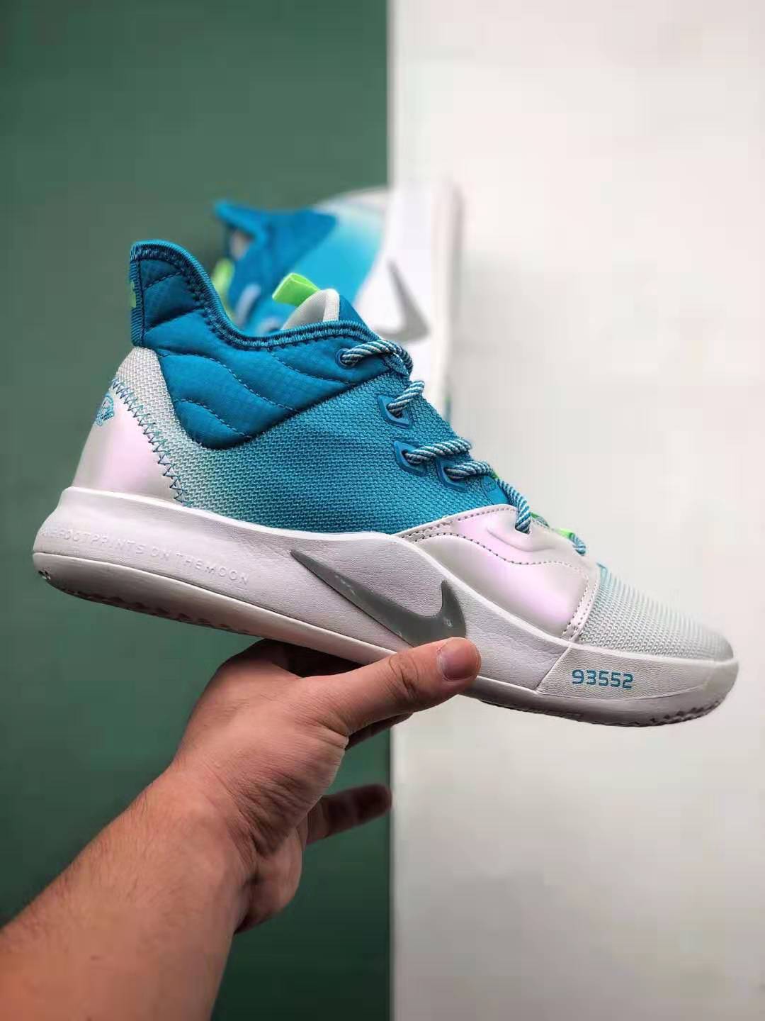 Nike PG 3 Lure Mid Tops | Lightweight Blue White Gradient | Non-Slip AO2608-005 Nike PG 3 Lure Mid Tops | Lightweight Blue White Gradient | Non-Slip AO2608-005