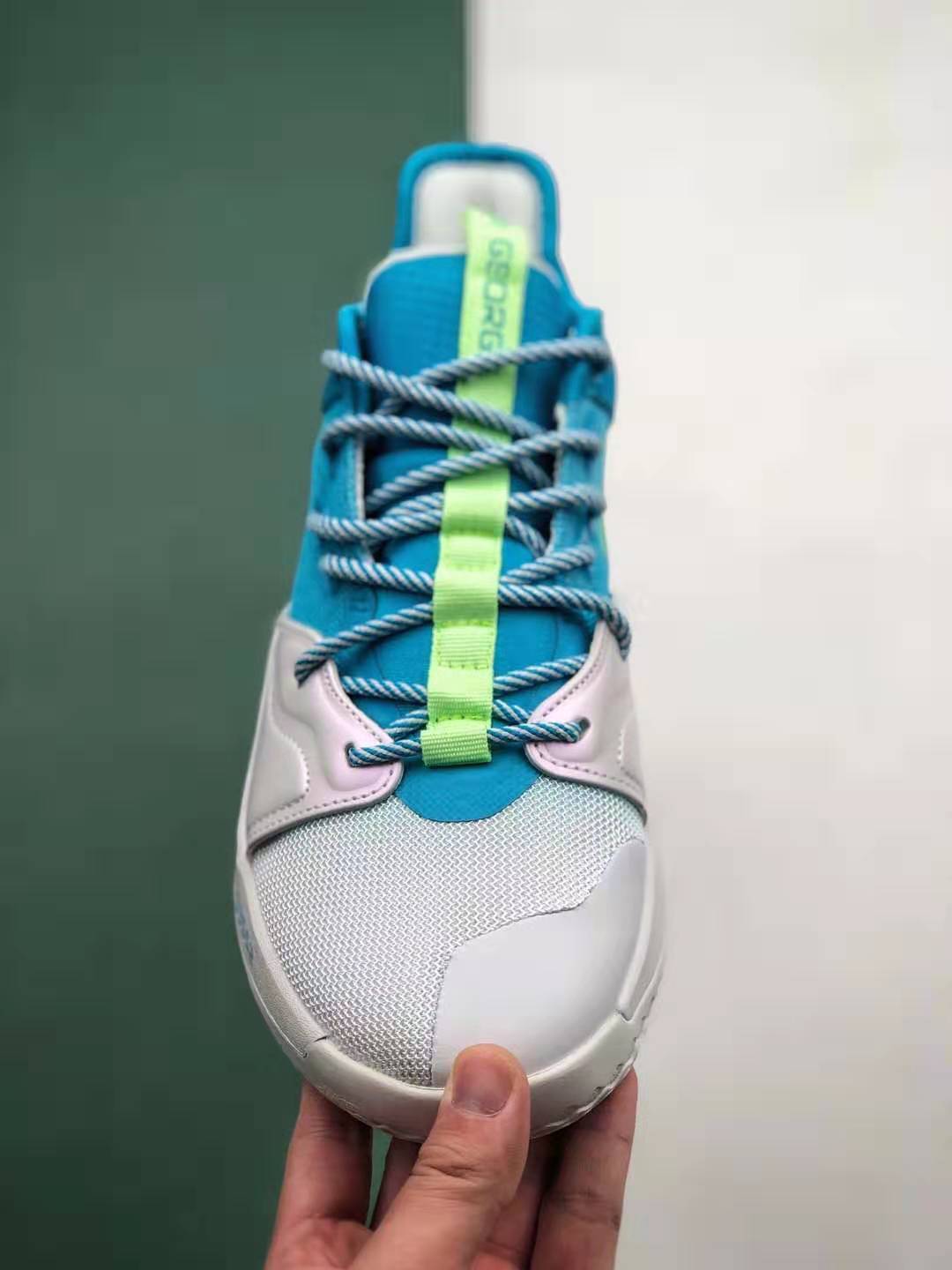 Nike PG 3 Lure Mid Tops | Lightweight Blue White Gradient | Non-Slip AO2608-005 Nike PG 3 Lure Mid Tops | Lightweight Blue White Gradient | Non-Slip AO2608-005