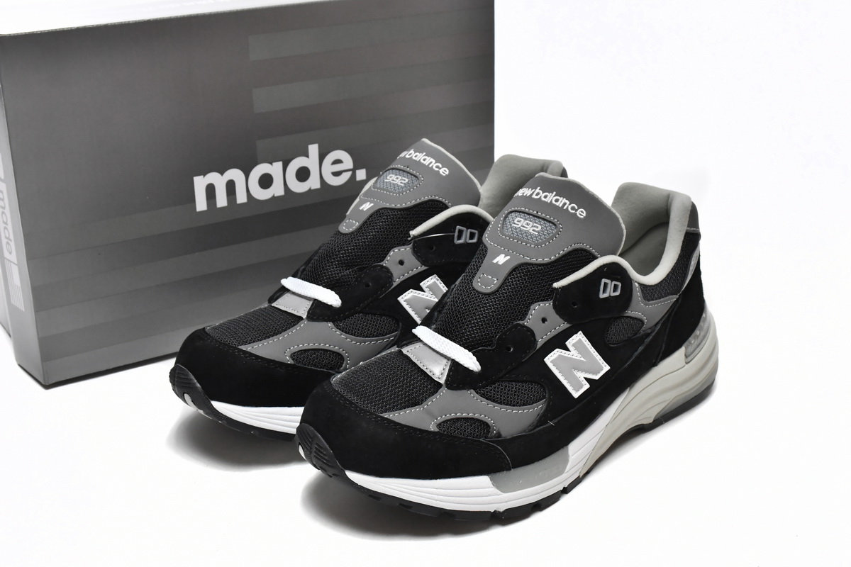 New Balance 992 Made In USA 'Black' Sneakers - Premium Quality & Style New Balance 992 Made In USA 'Black' Sneakers - Premium Quality & Style
