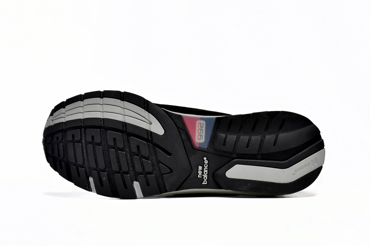 New Balance 992 Made In USA 'Black' Sneakers - Premium Quality & Style New Balance 992 Made In USA 'Black' Sneakers - Premium Quality & Style