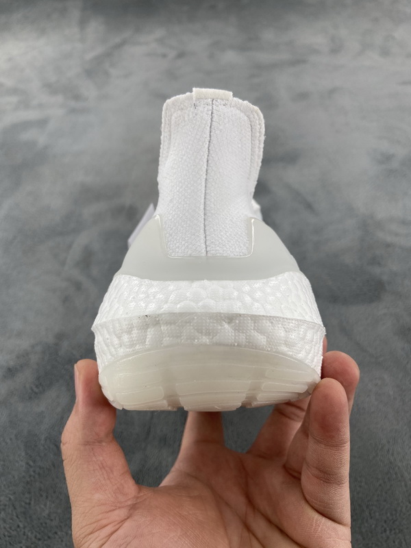 Adidas UltraBoost 22 'Cloud White' GX5459 - Stylish and Comfortable Sneakers Adidas UltraBoost 22 'Cloud White' GX5459 - Stylish and Comfortable Sneakers