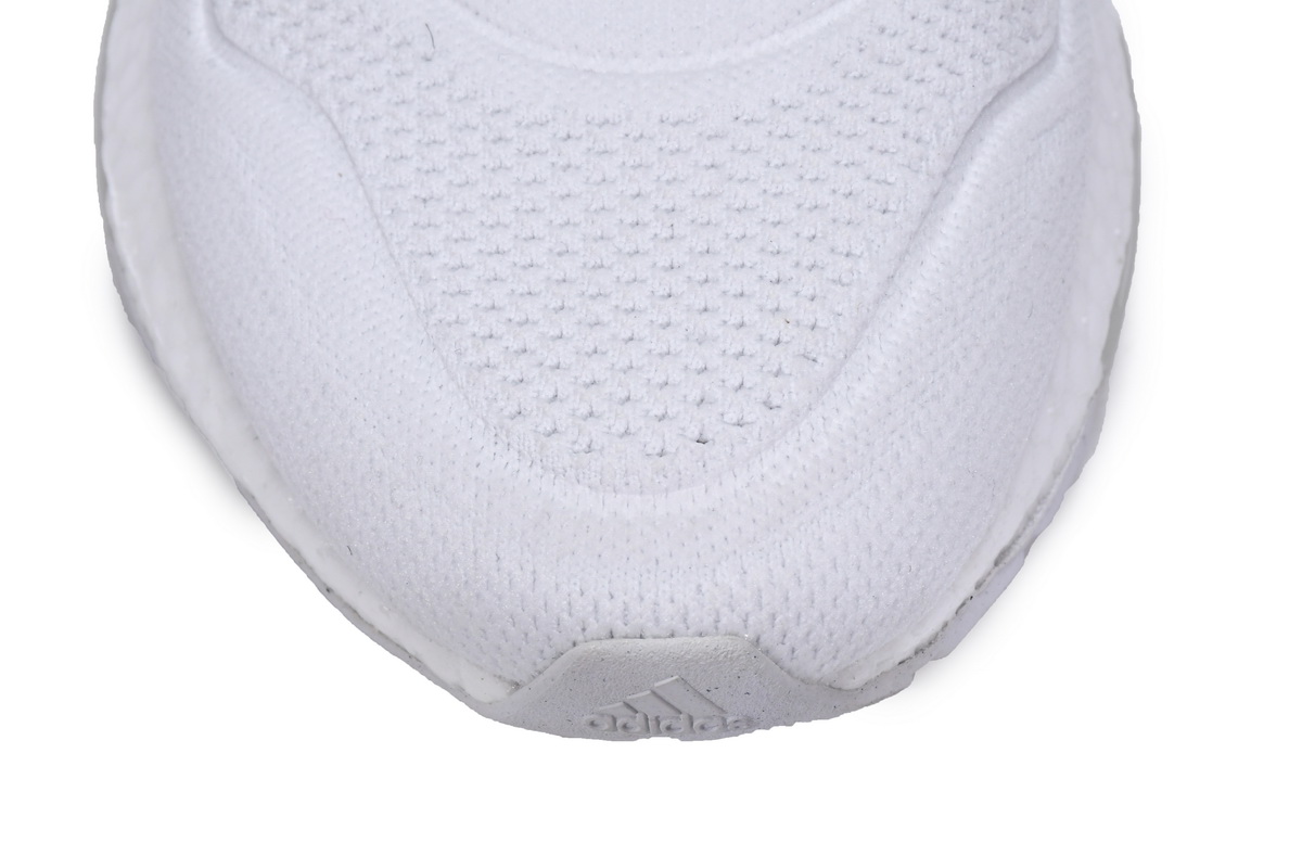 Adidas UltraBoost 22 'Cloud White' GX5459 - Stylish and Comfortable Sneakers Adidas UltraBoost 22 'Cloud White' GX5459 - Stylish and Comfortable Sneakers
