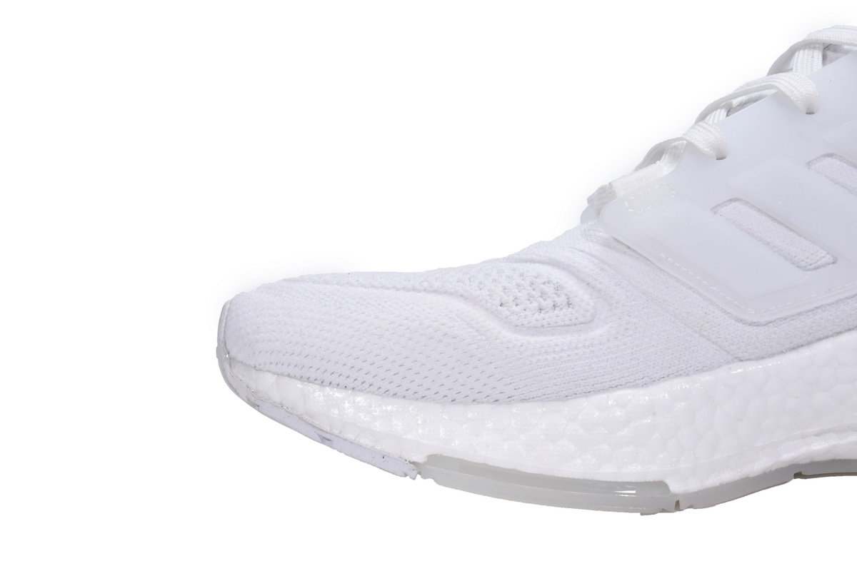 Adidas UltraBoost 22 'Cloud White' GX5459 - Stylish and Comfortable Sneakers Adidas UltraBoost 22 'Cloud White' GX5459 - Stylish and Comfortable Sneakers