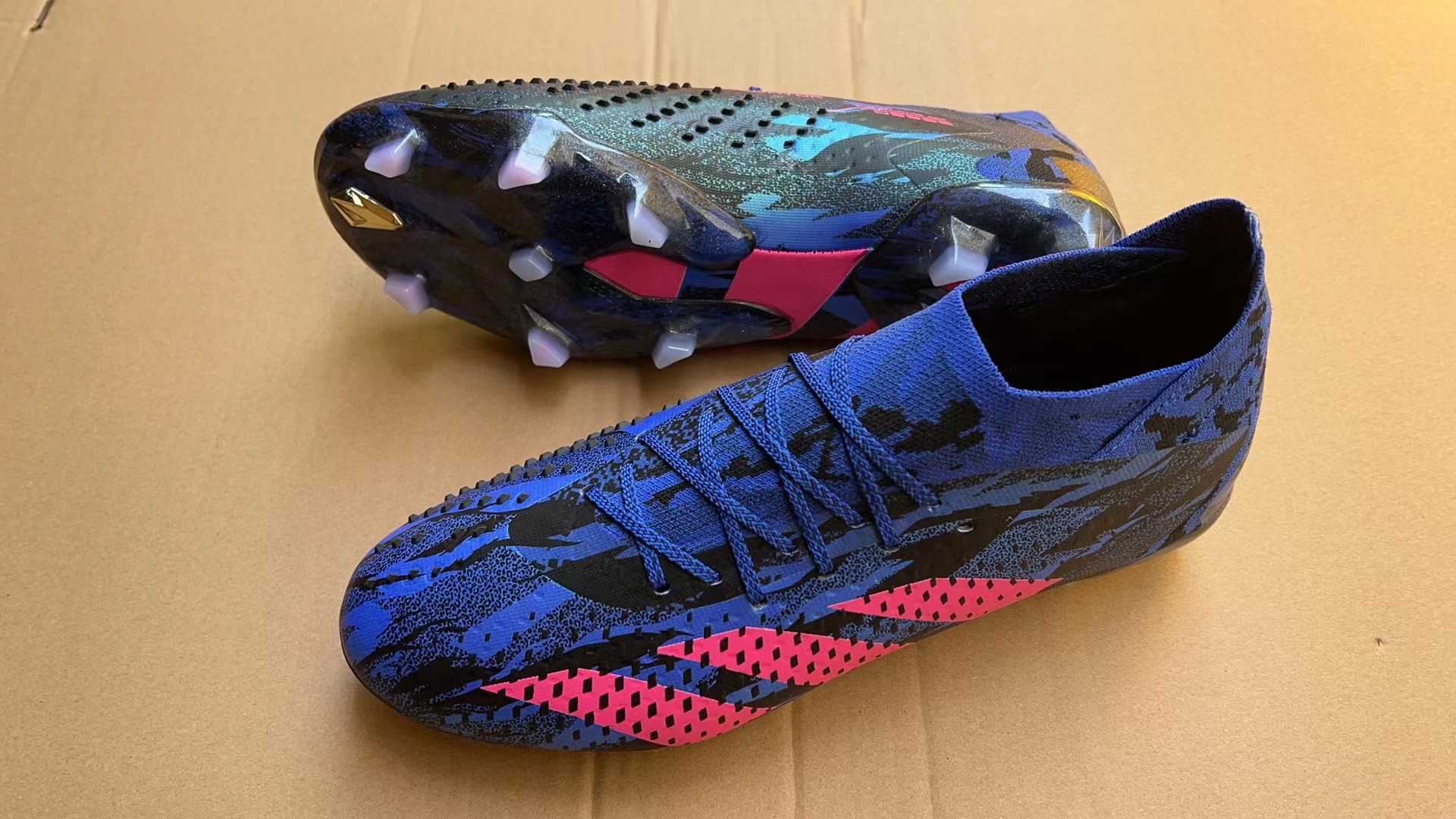 Adidas Paul Pogba Low Cut Predator Accuracy.1 FG - Lucid Blue & Real Magenta | H03772 Adidas Paul Pogba Low Cut Predator Accuracy.1 FG - Lucid Blue & Real Magenta | H03772