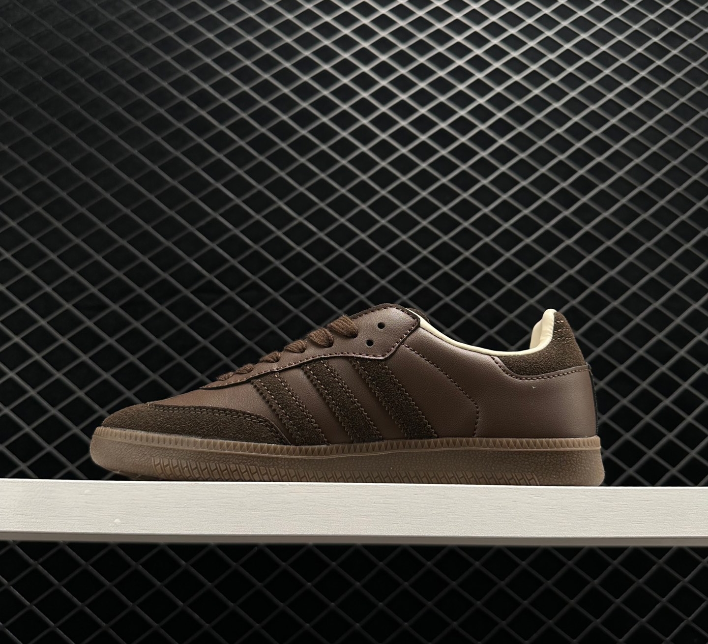 Adidas Samba 'Brown' FZ5602: Classic Style and Durability Adidas Samba 'Brown' FZ5602: Classic Style and Durability