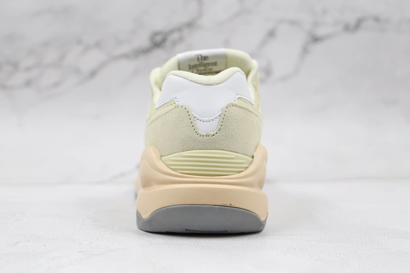 New Balance 57 40 'Clear Yellow' W5740CE - Stylish and Vibrant Athletic Shoes New Balance 57 40 'Clear Yellow' W5740CE - Stylish and Vibrant Athletic Shoes