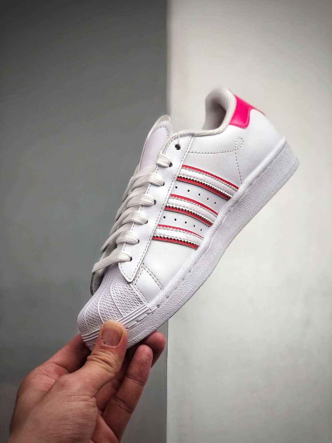 Adidas Superstar 'Hong Kong Edition' FW2855 - Limited Edition Sneakers