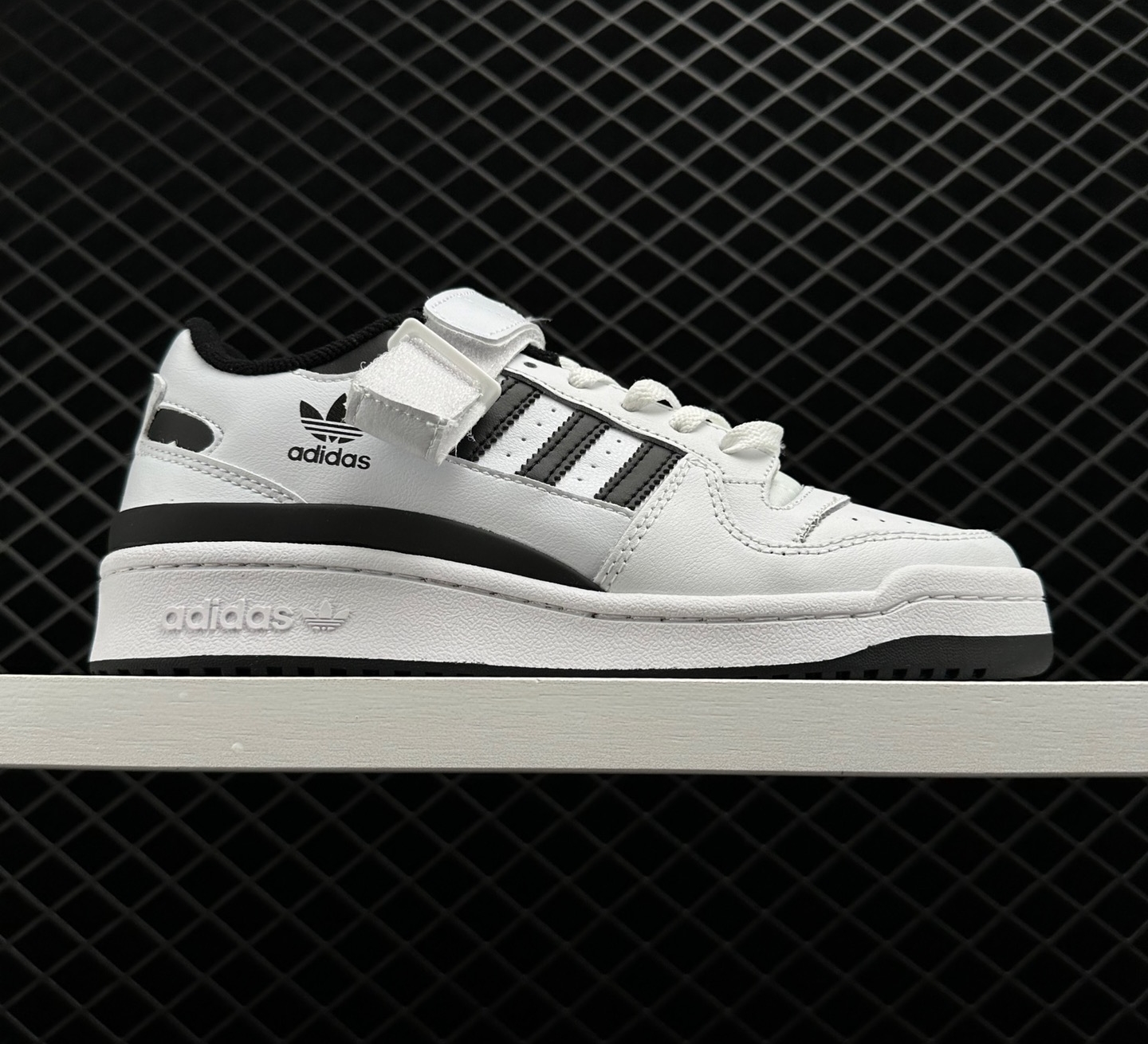 Adidas Forum Low 'White Black' FY7757 - Classic and Sleek Footwear