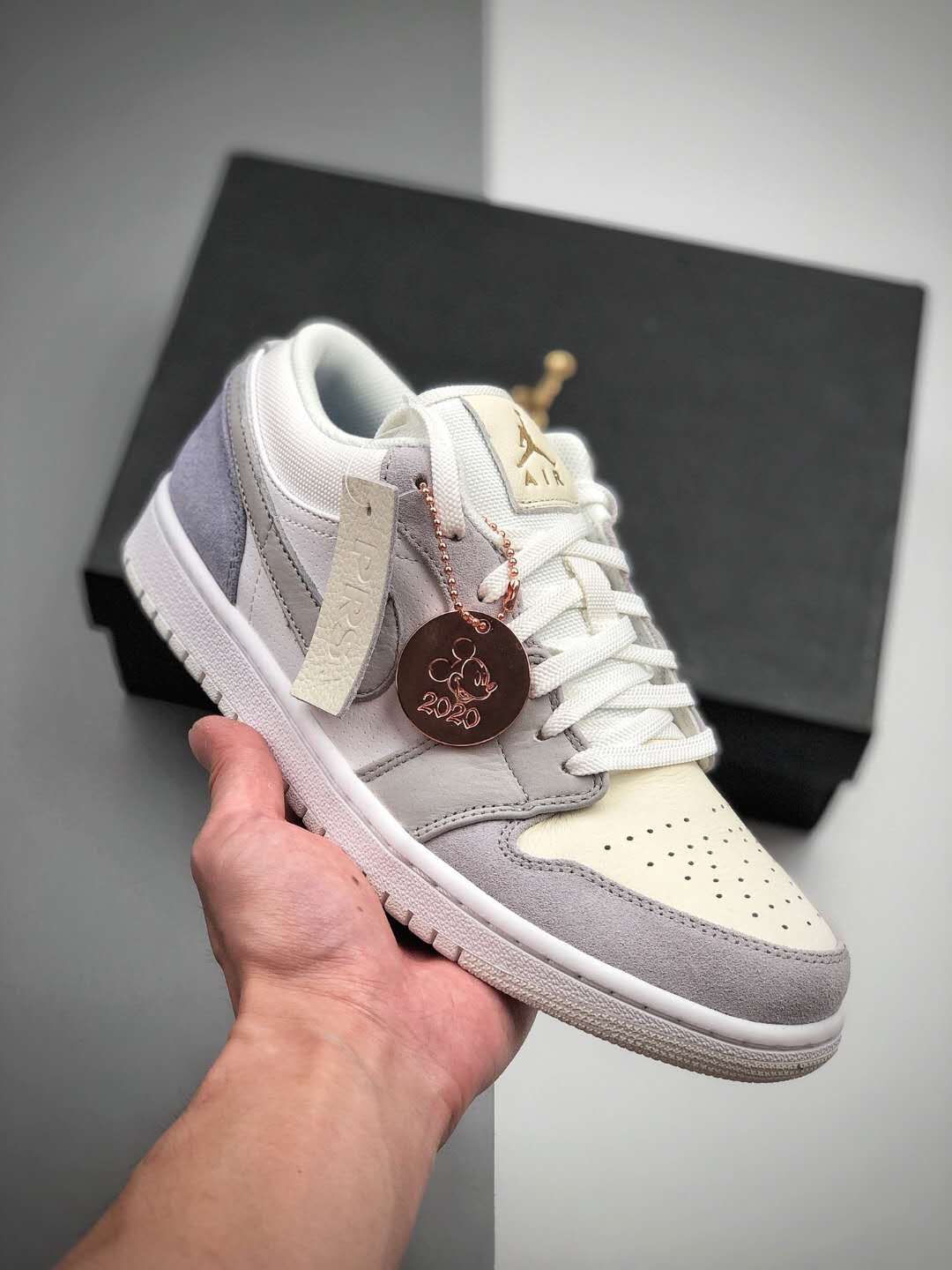 Air Jordan 1 Low 'Paris' CV3043-100 - Iconic Sneakers with French Flair!