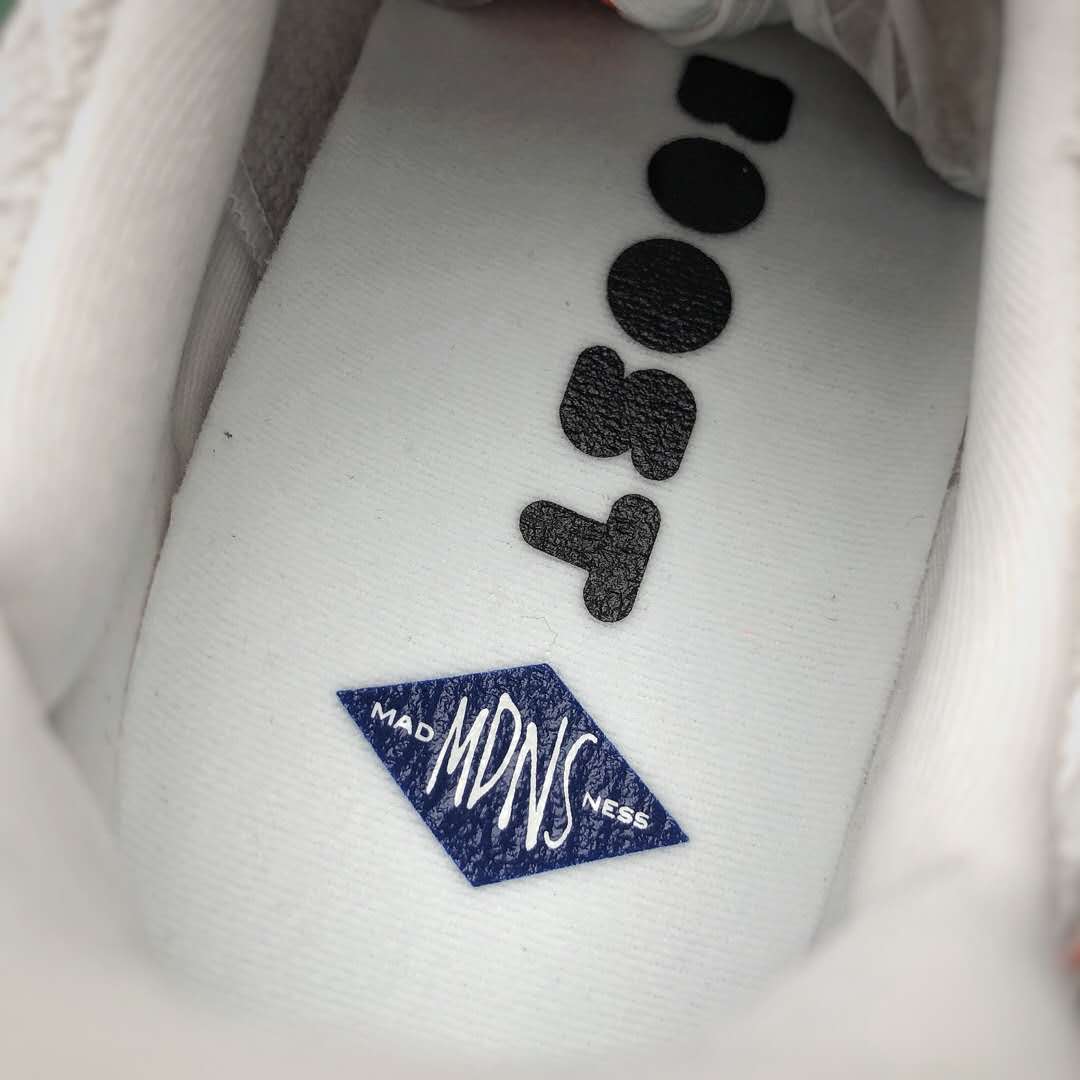 Adidas Madness x UltraBoost 4.0 'White' EF0143 - Stylish and Comfortable Sneakers Adidas Madness x UltraBoost 4.0 'White' EF0143 - Stylish and Comfortable Sneakers