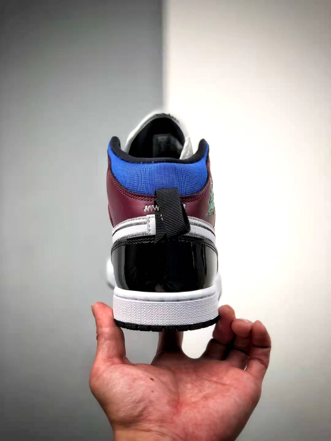 Air Jordan 1 Mid SE 'Multi-Color' | Stylish and Versatile Sneaker