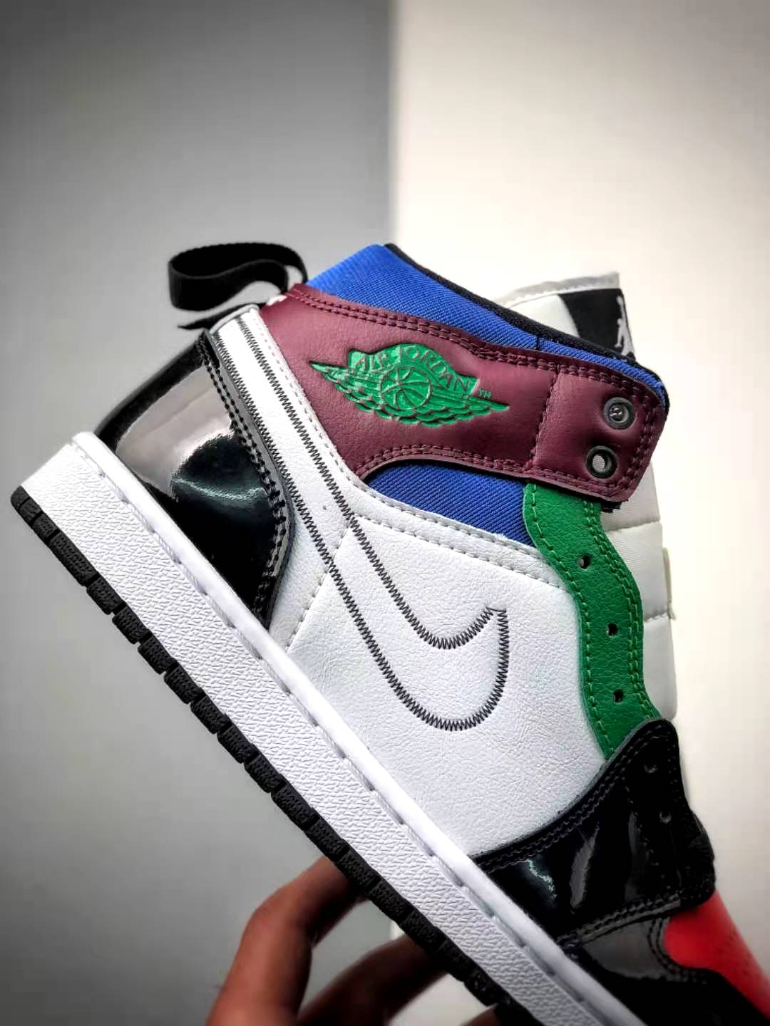 Air Jordan 1 Mid SE 'Multi-Color' | Stylish and Versatile Sneaker