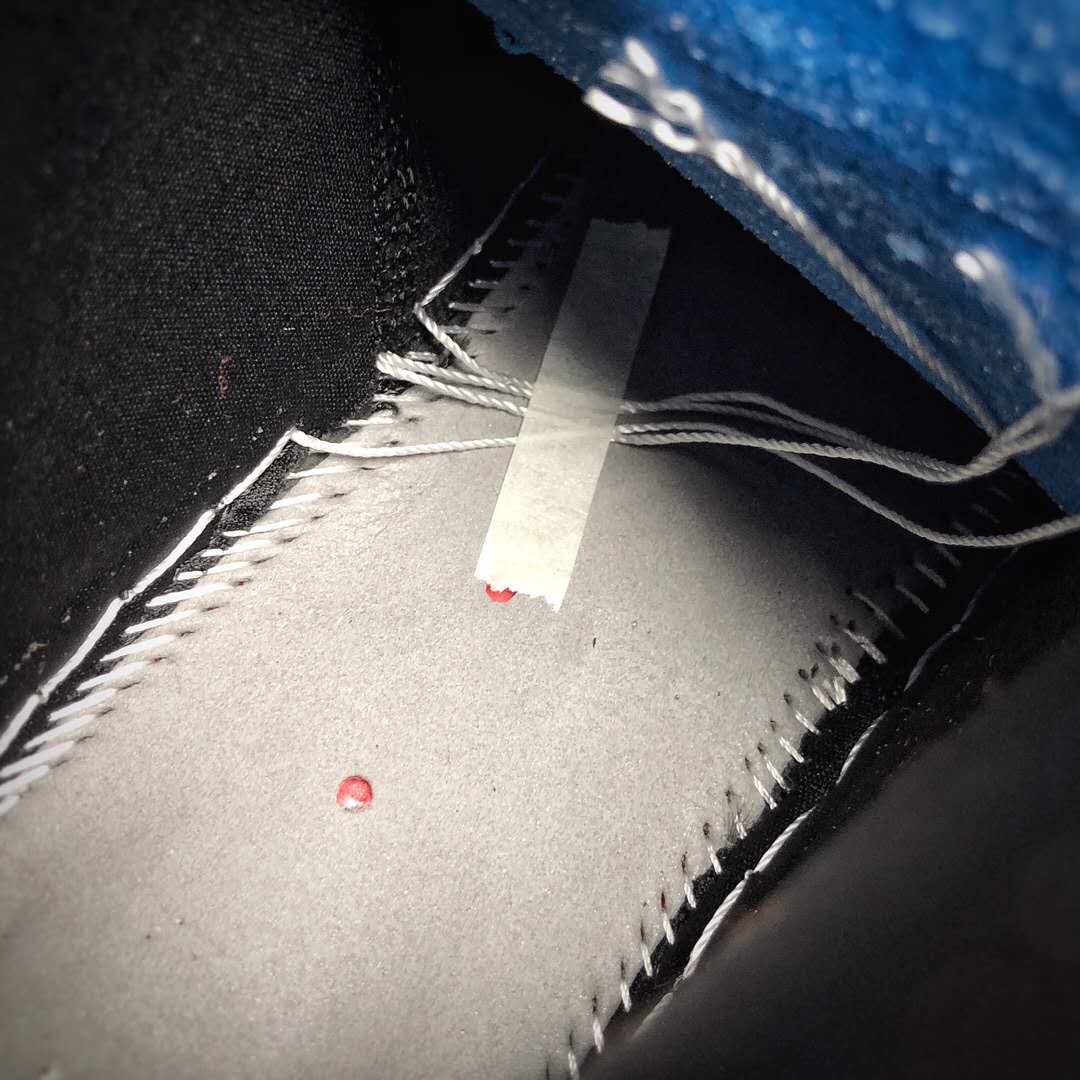 Air Jordan 1 Mid 'Candy' 554725-083 - Stylish and Iconic Sneakers for Fashion-Forward Individuals Air Jordan 1 Mid 'Candy' 554725-083 - Stylish and Iconic Sneakers for Fashion-Forward Individuals