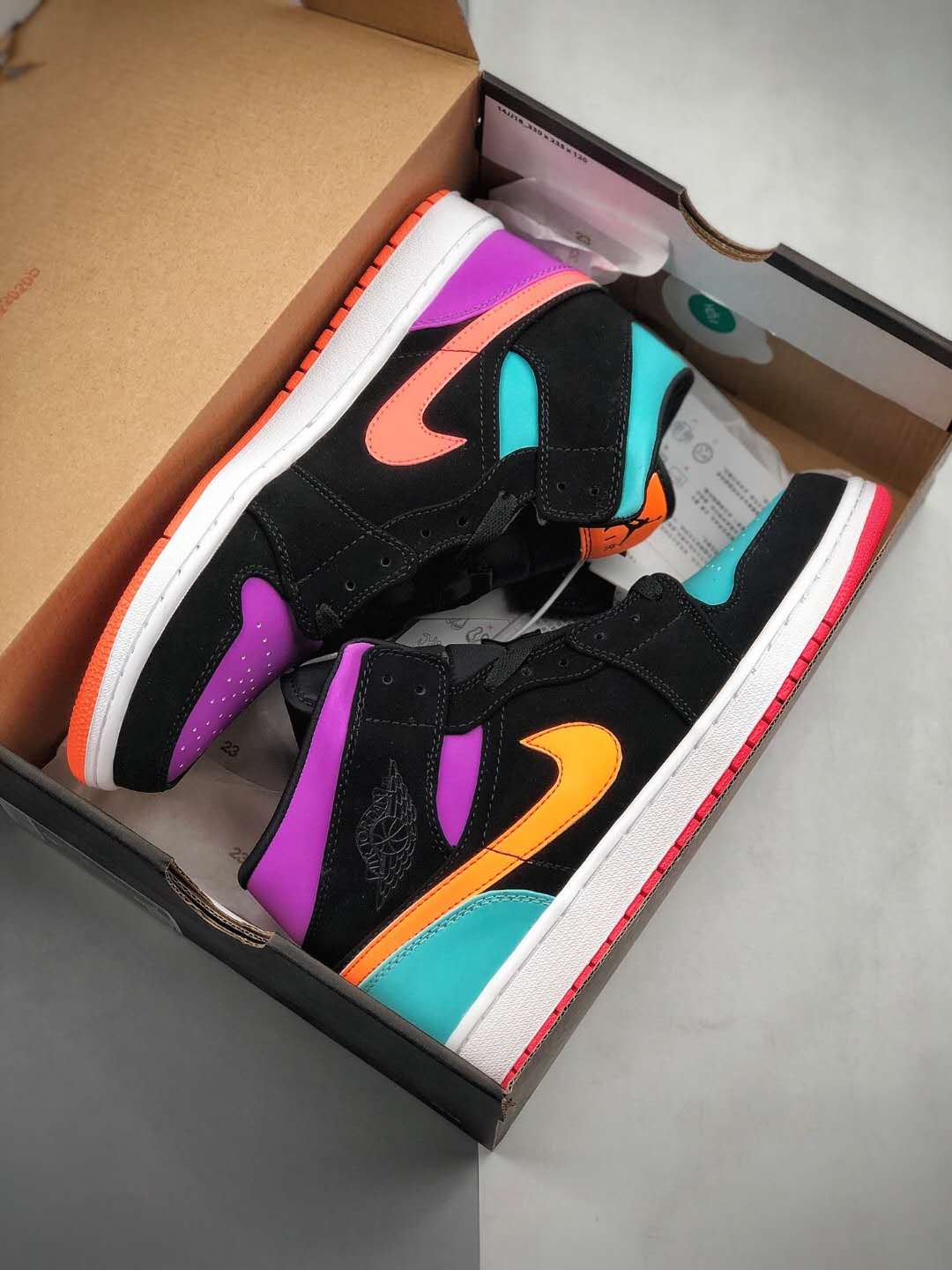 Air Jordan 1 Mid 'Candy' 554725-083 - Stylish and Iconic Sneakers for Fashion-Forward Individuals Air Jordan 1 Mid 'Candy' 554725-083 - Stylish and Iconic Sneakers for Fashion-Forward Individuals