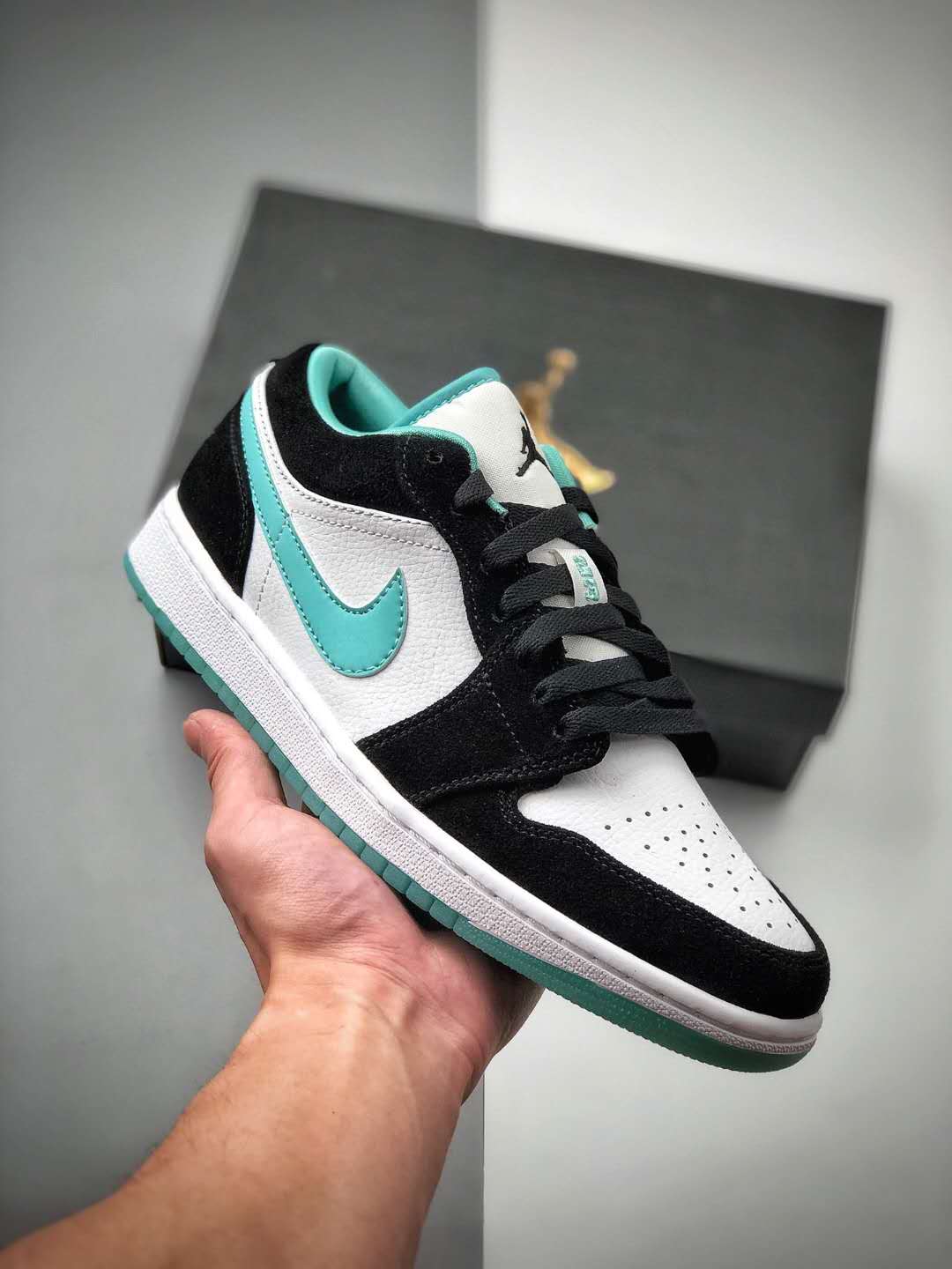 Air Jordan 1 Low 'Island Green' CQ9828-131 - Premium Sneakers for Style & Comfort