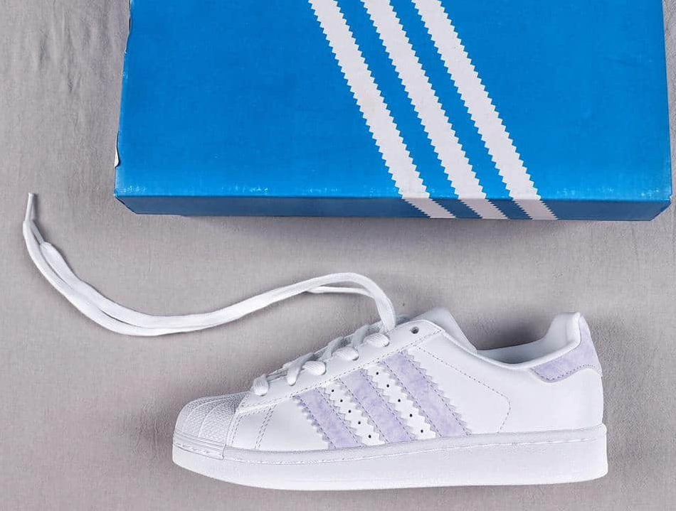 Adidas Originals Superstar J CG6612 - Iconic Sneakers for Kids.