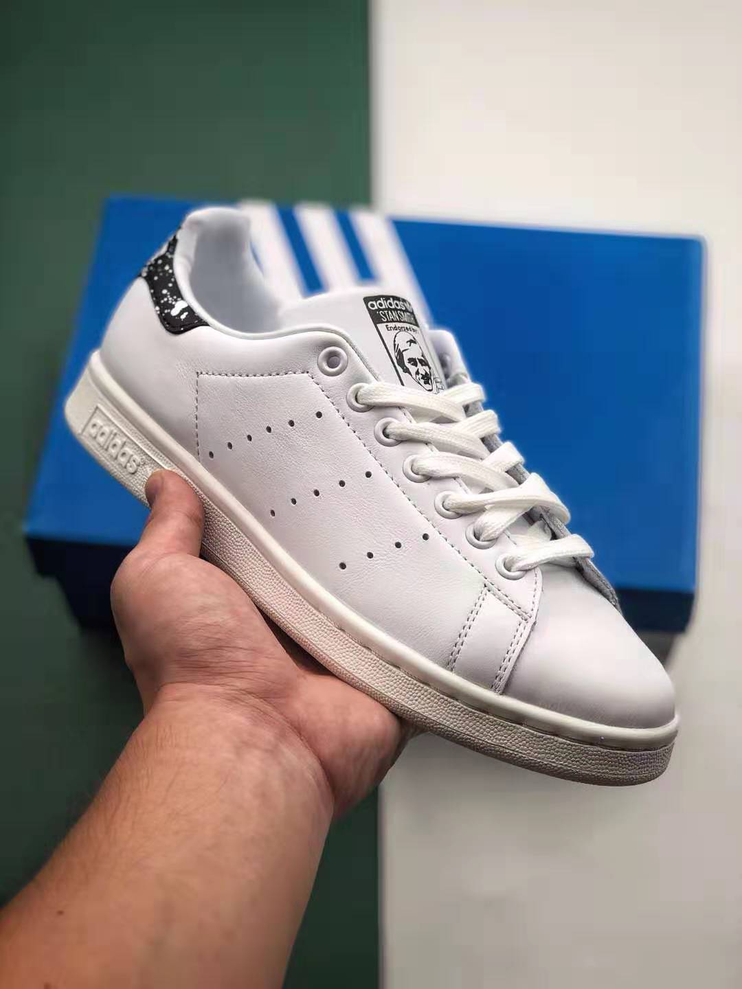 Adidas Stan Smith BZ0408 - Classic White Sneakers with Green Accents
