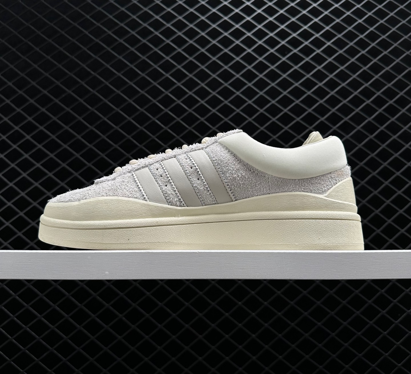 Adidas Bad Bunny x Campus Moon 'Cloud White' FZ5823 - Limited Edition Collaboration Sneaker Adidas Bad Bunny x Campus Moon 'Cloud White' FZ5823 - Limited Edition Collaboration Sneaker