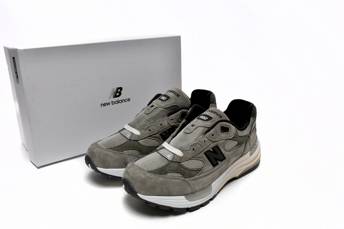 New Balance JJJJound X 992 Made In USA 'Grey' M992J2 - Limited Edition Sneakers New Balance JJJJound X 992 Made In USA 'Grey' M992J2 - Limited Edition Sneakers