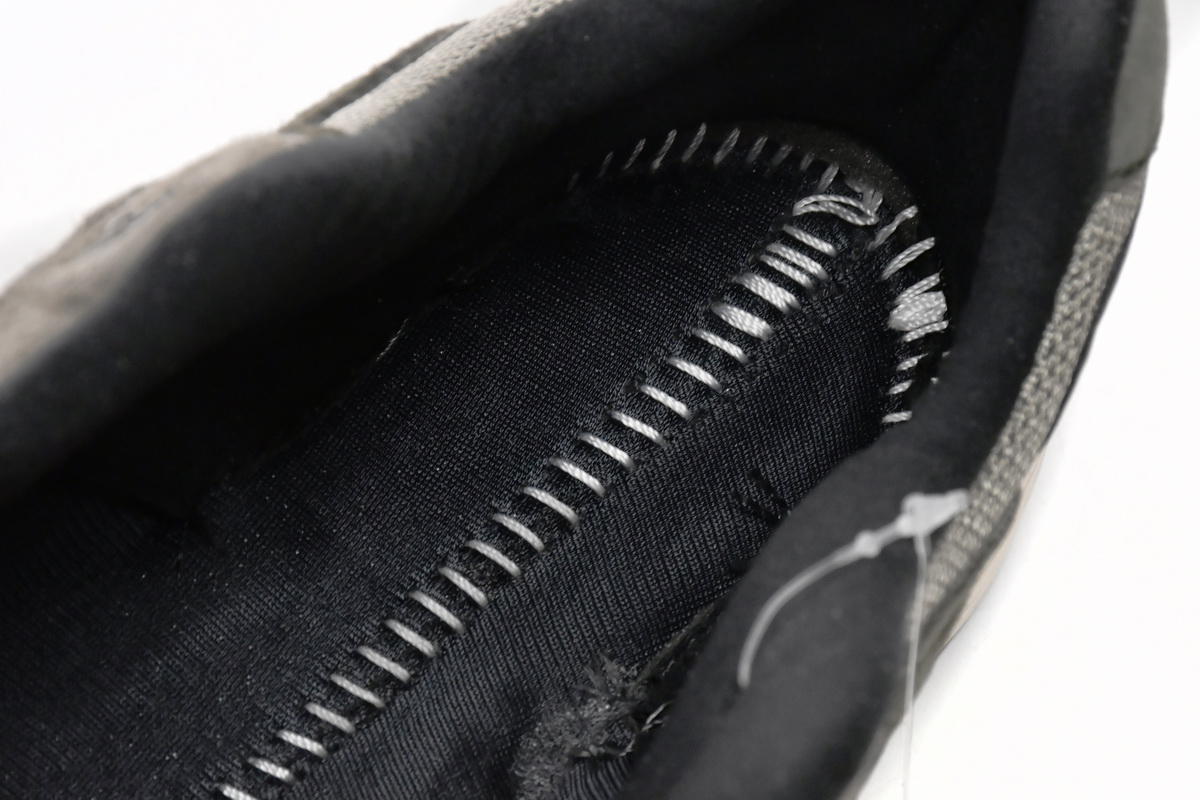 New Balance JJJJound X 992 Made In USA 'Grey' M992J2 - Limited Edition Sneakers New Balance JJJJound X 992 Made In USA 'Grey' M992J2 - Limited Edition Sneakers