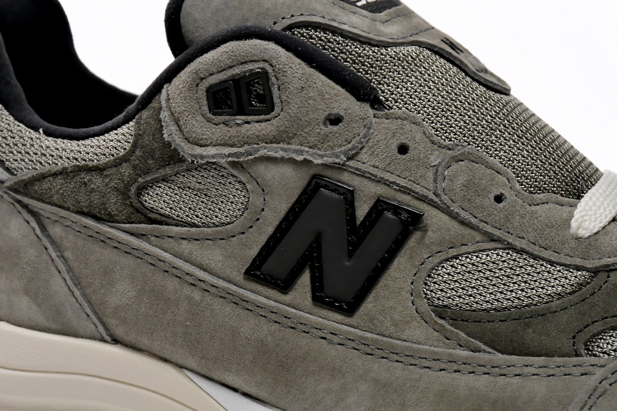New Balance JJJJound X 992 Made In USA 'Grey' M992J2 - Limited Edition Sneakers New Balance JJJJound X 992 Made In USA 'Grey' M992J2 - Limited Edition Sneakers