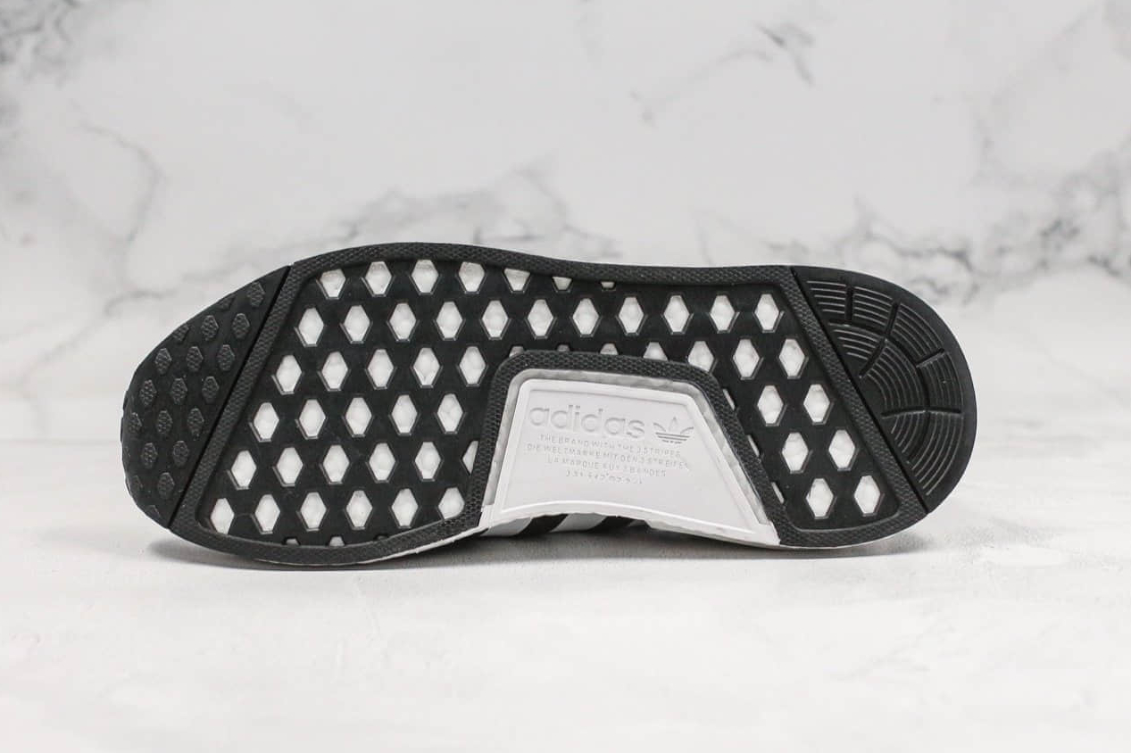 Adidas NMD_R1 V2 'Core Black' FV9021 – Stylish and Comfortable Sneakers