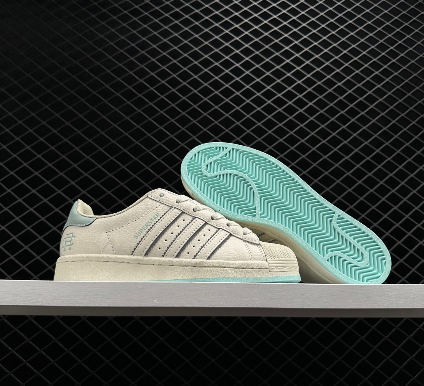 Adidas Originals Superstar White Blue HR046 - Stylish and Iconic Sneakers Adidas Originals Superstar White Blue HR046 - Stylish and Iconic Sneakers