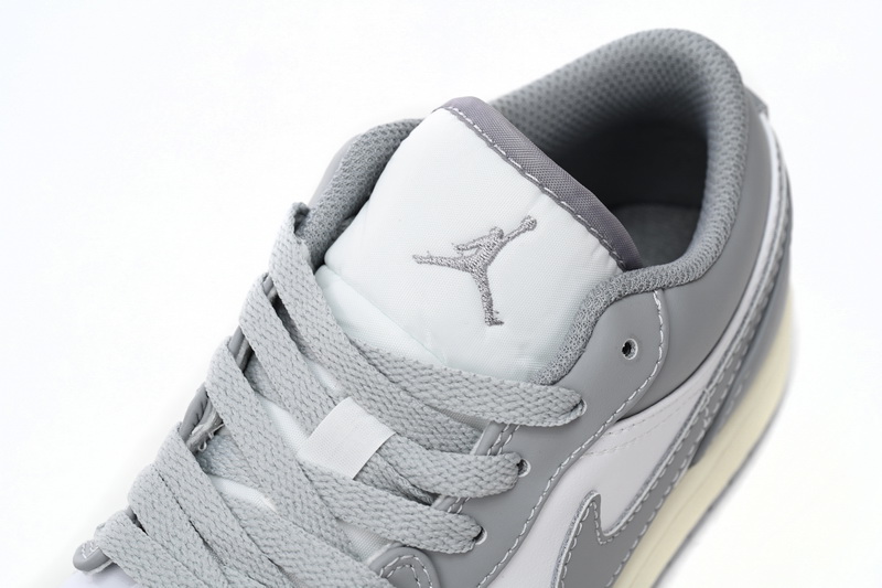 Air Jordan 1 Low 'Vintage Grey' - Iconic Sneakers for Stylish Comfort Air Jordan 1 Low 'Vintage Grey' - Iconic Sneakers for Stylish Comfort