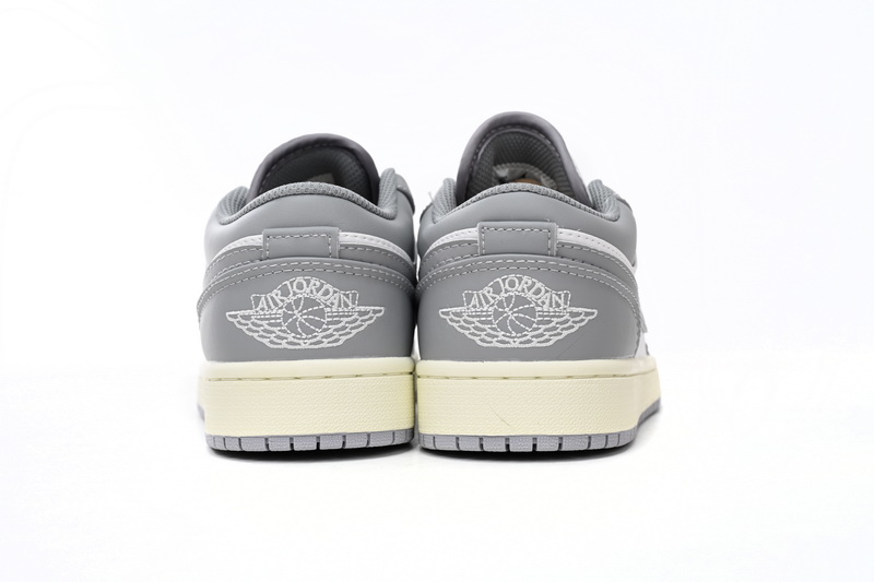 Air Jordan 1 Low 'Vintage Grey' - Iconic Sneakers for Stylish Comfort Air Jordan 1 Low 'Vintage Grey' - Iconic Sneakers for Stylish Comfort