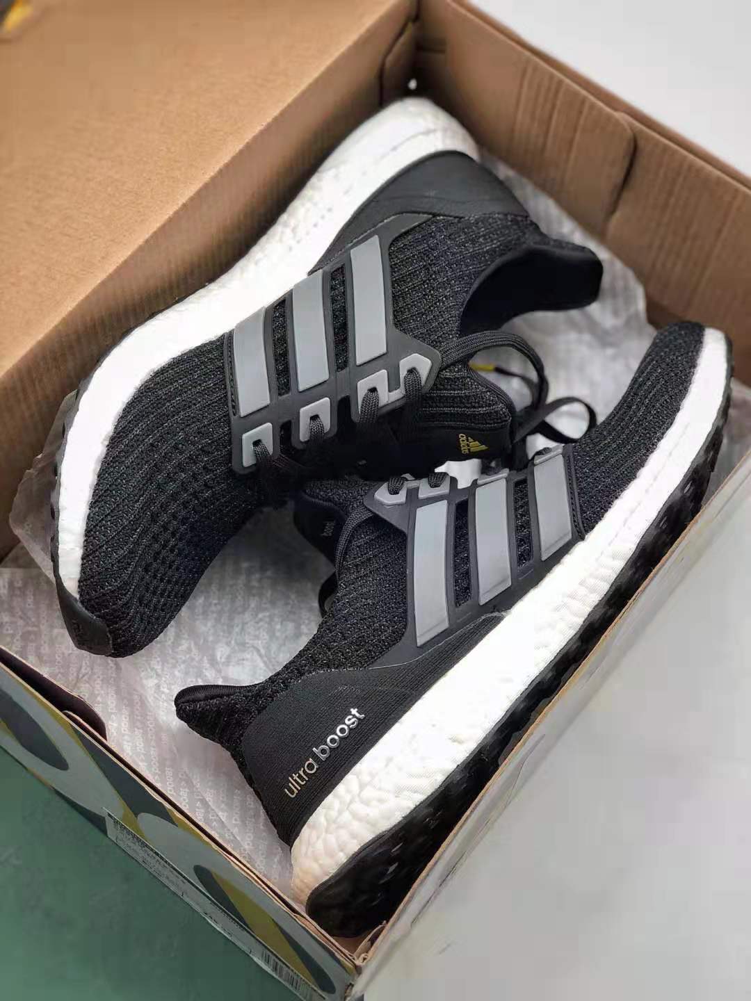 Adidas UltraBoost 4.0 'Anniversary' BB6220 - Limited Edition Boost Sneakers Adidas UltraBoost 4.0 'Anniversary' BB6220 - Limited Edition Boost Sneakers