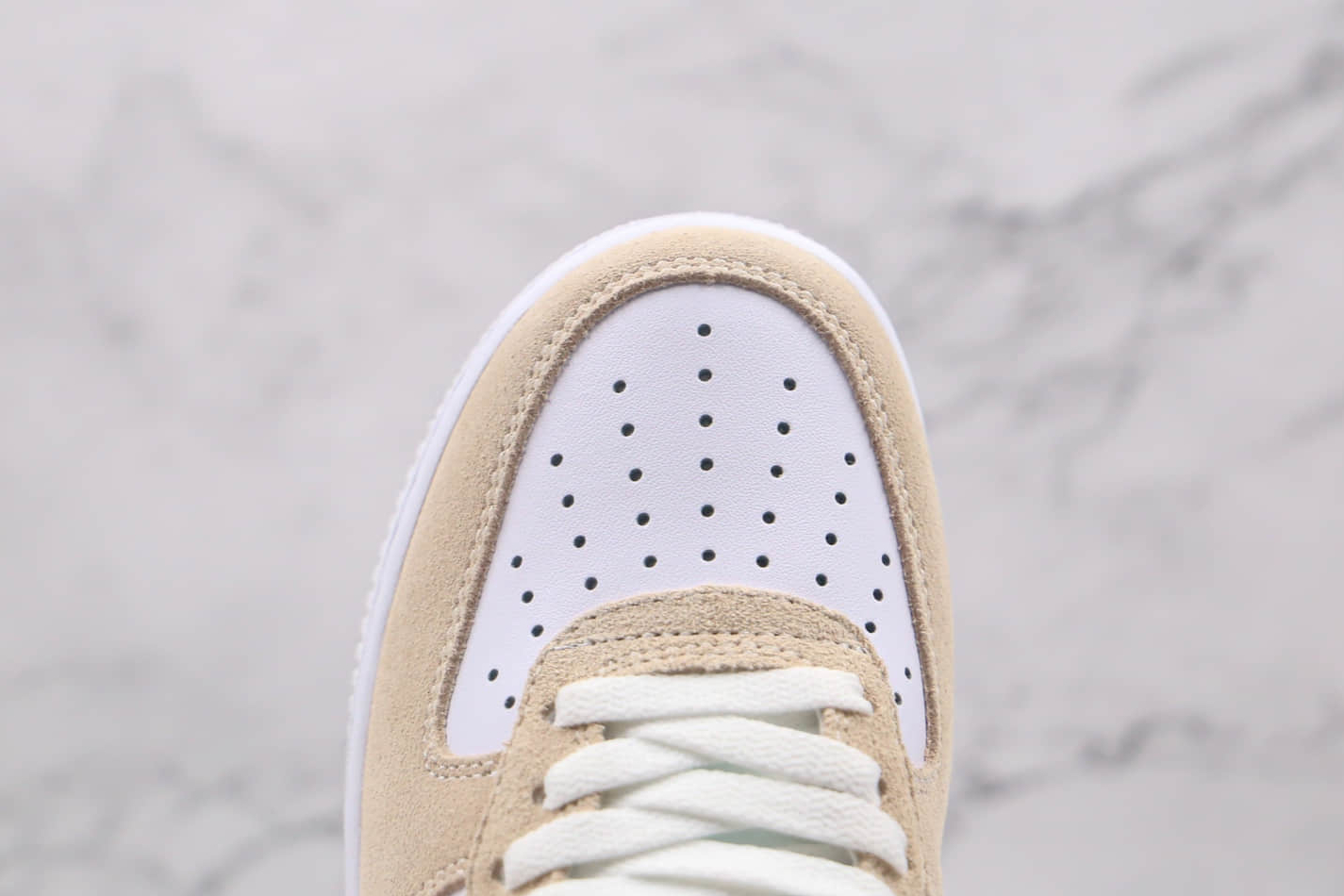 Nike Air Force 1 07 Low Light Brown White Black BQ8988-100 - Exclusive Stylish Sneakers Nike Air Force 1 07 Low Light Brown White Black BQ8988-100 - Exclusive Stylish Sneakers