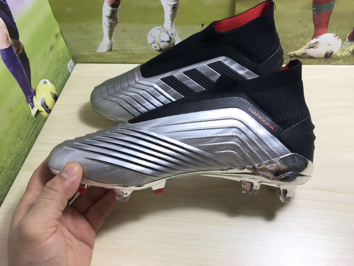 Adidas Predator 19+ FG Silver Metallic F35611 - Top Performance Football Boots Adidas Predator 19+ FG Silver Metallic F35611 - Top Performance Football Boots