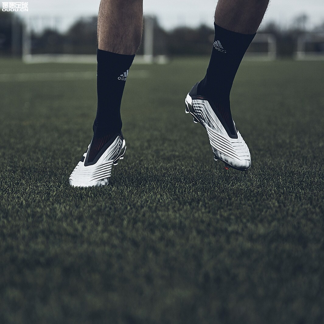 Adidas Predator 19+ FG Silver Metallic F35611 - Top Performance Football Boots Adidas Predator 19+ FG Silver Metallic F35611 - Top Performance Football Boots